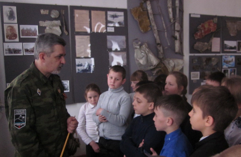 Третьеклассники из села Варнавинского побывали в школьном музее
