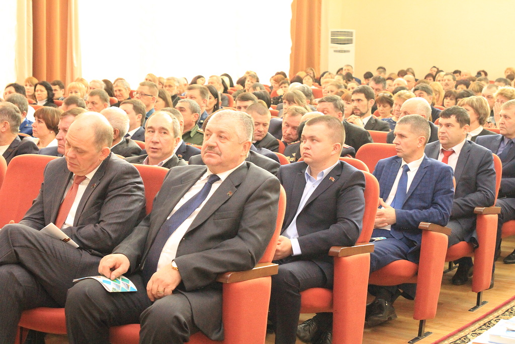 Глава Абинского района отчитался о своей работе и работе администрации за 2017 год