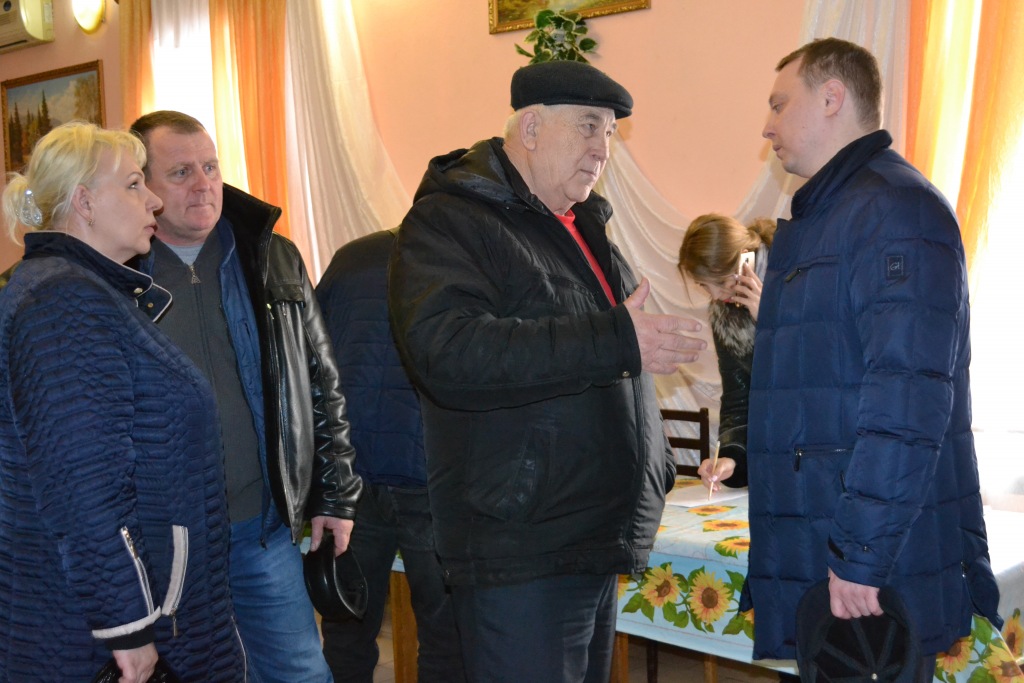В Абинском городском поселении прошла очередная встреча должностных лиц с населением