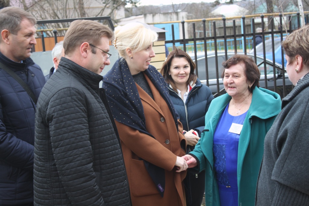 Вице-губернатор Анна Минькова побывала с рабочим визитом в Абинском районе