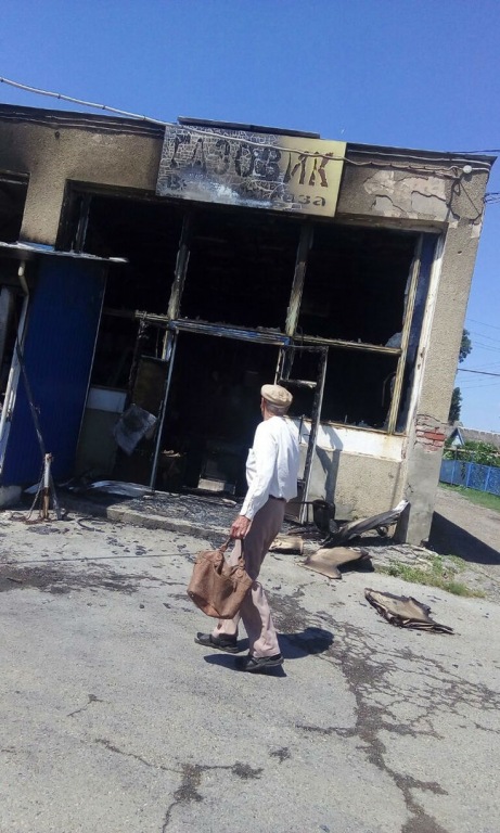 Пожар уничтожил роллеты на Центральном рынке в Абинске