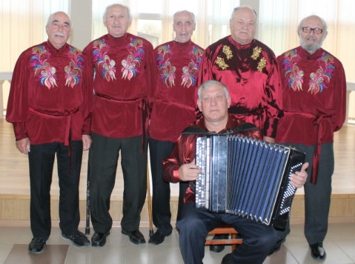 Народный хор ветеранов-энтузиастов поселка Ахтырского отметил золотой юбилей