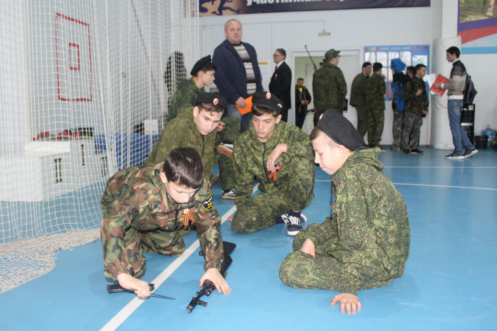 В Абинске прошли районные соревнования среди юношей, будущих защитников Отечества, «А ну-ка, парни!»