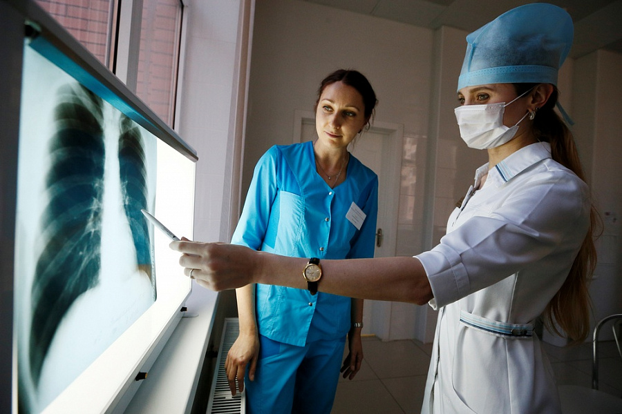 Кубанские медработники готовы оказать помощь сотрудникам госпиталей в лечении больных коронавирусом