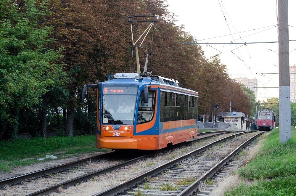 Избили, забрали телефон и деньги: в Краснодаре произошло нападение на кондуктора трамвая