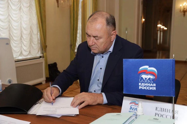 В Государственной Думе проходит регистрация депутатов восьмой созыв