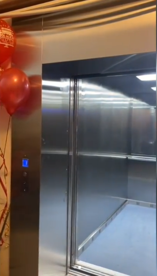 В Абинской ЦРБ установили новый лифт