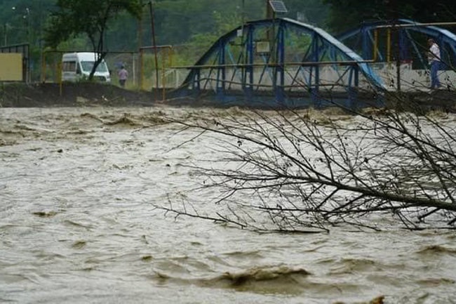 В рамках подготовки к весенним паводкам на Кубани обследуют более 550 мостов