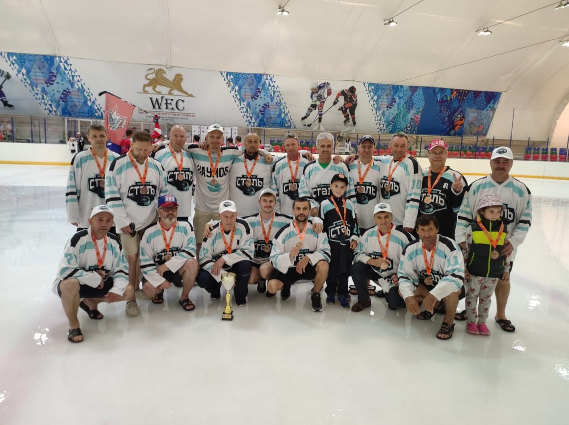 Хоккейная команда «Абинская сталь» заняла третье место в финале краевого турнира «Новичок»