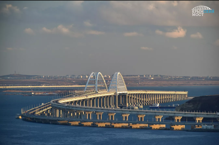 Крымский мост работает в штатном режиме
