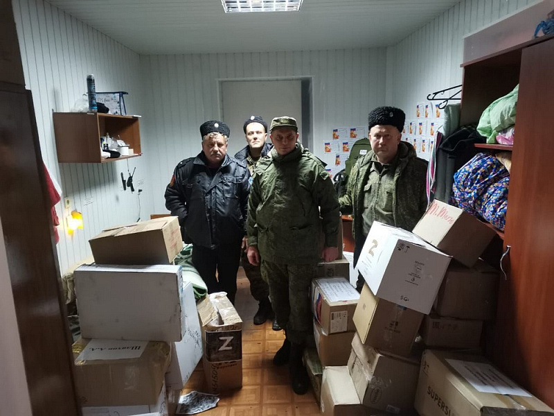 Кубанские казаки доставили 16 тонн гуманитарной помощи на Донбасс