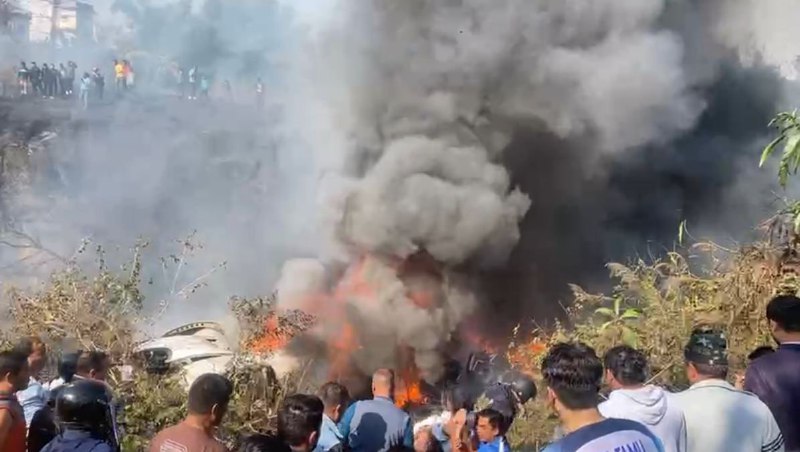На борту самолета потерпевшего крушение в Непале находились россияне