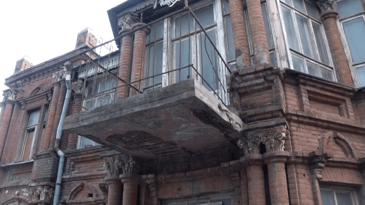 Реставрацию старинного дома, принадлежавшего купцу Лихацкому, оценили в более чем 11 млн рублей