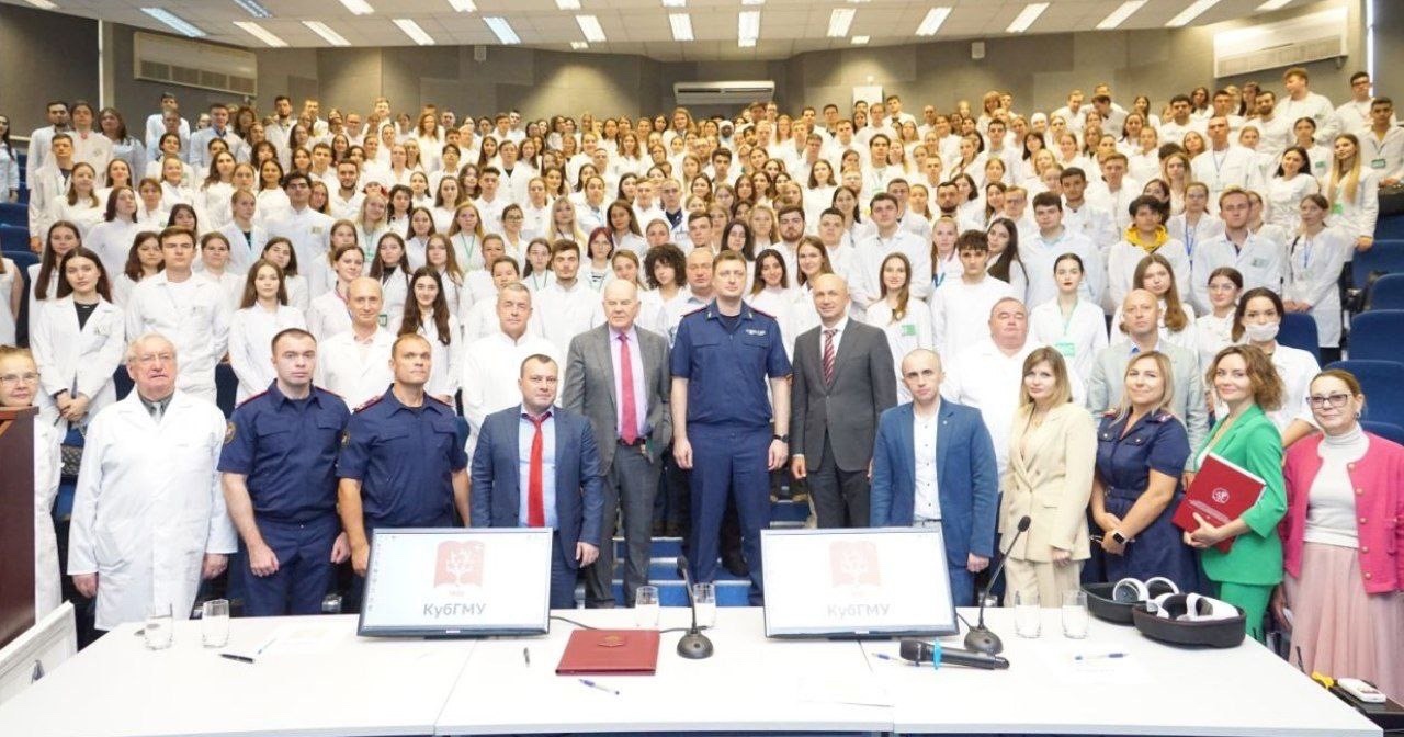 Руководитель Управления СК по Краснодарскому краю Андрей Маслов посетил Кубанский государственный медуниверситет
