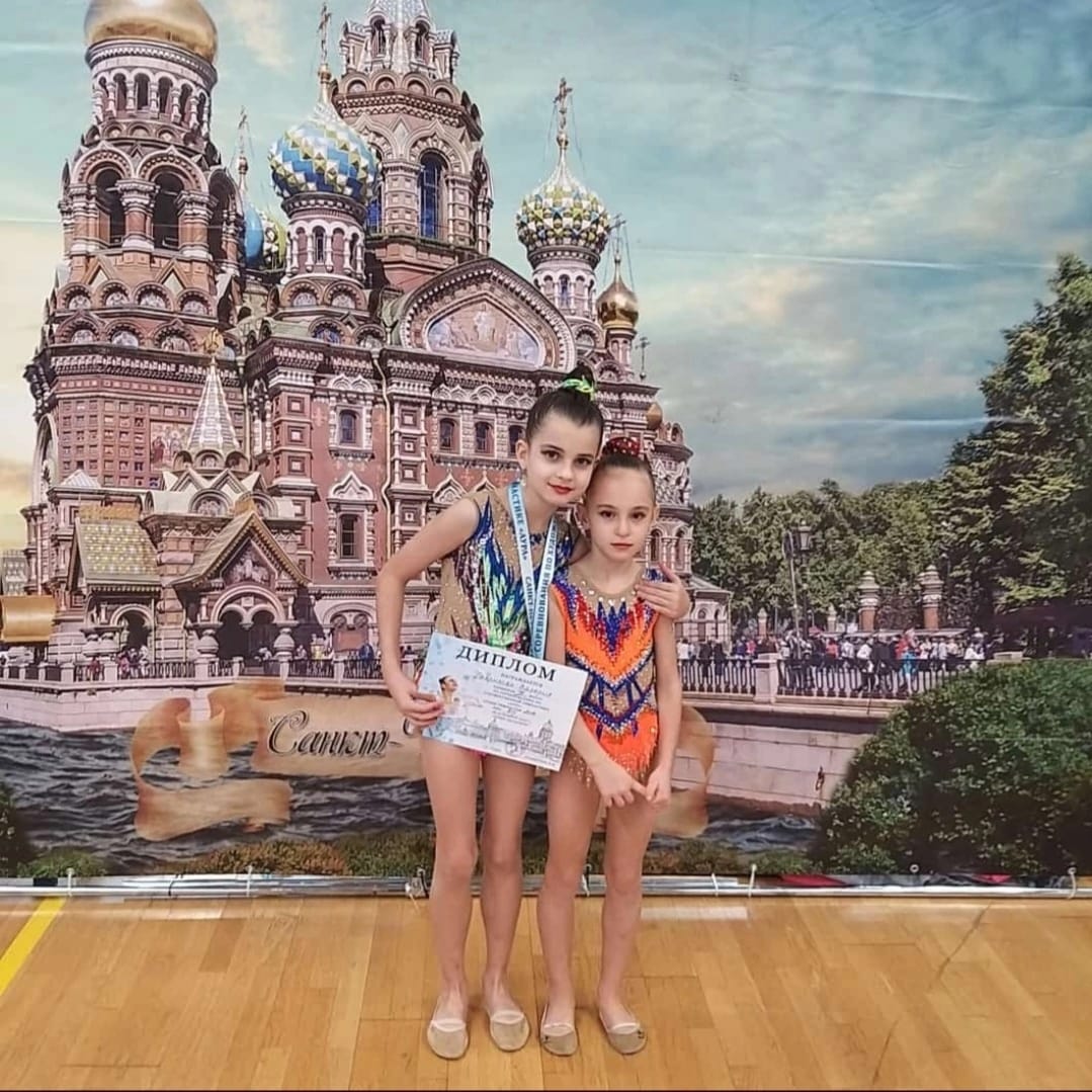 Абинские спортсменки приняли участие в соревнованиях по художественной гимнастике «Аура» в Санкт-Петербурге