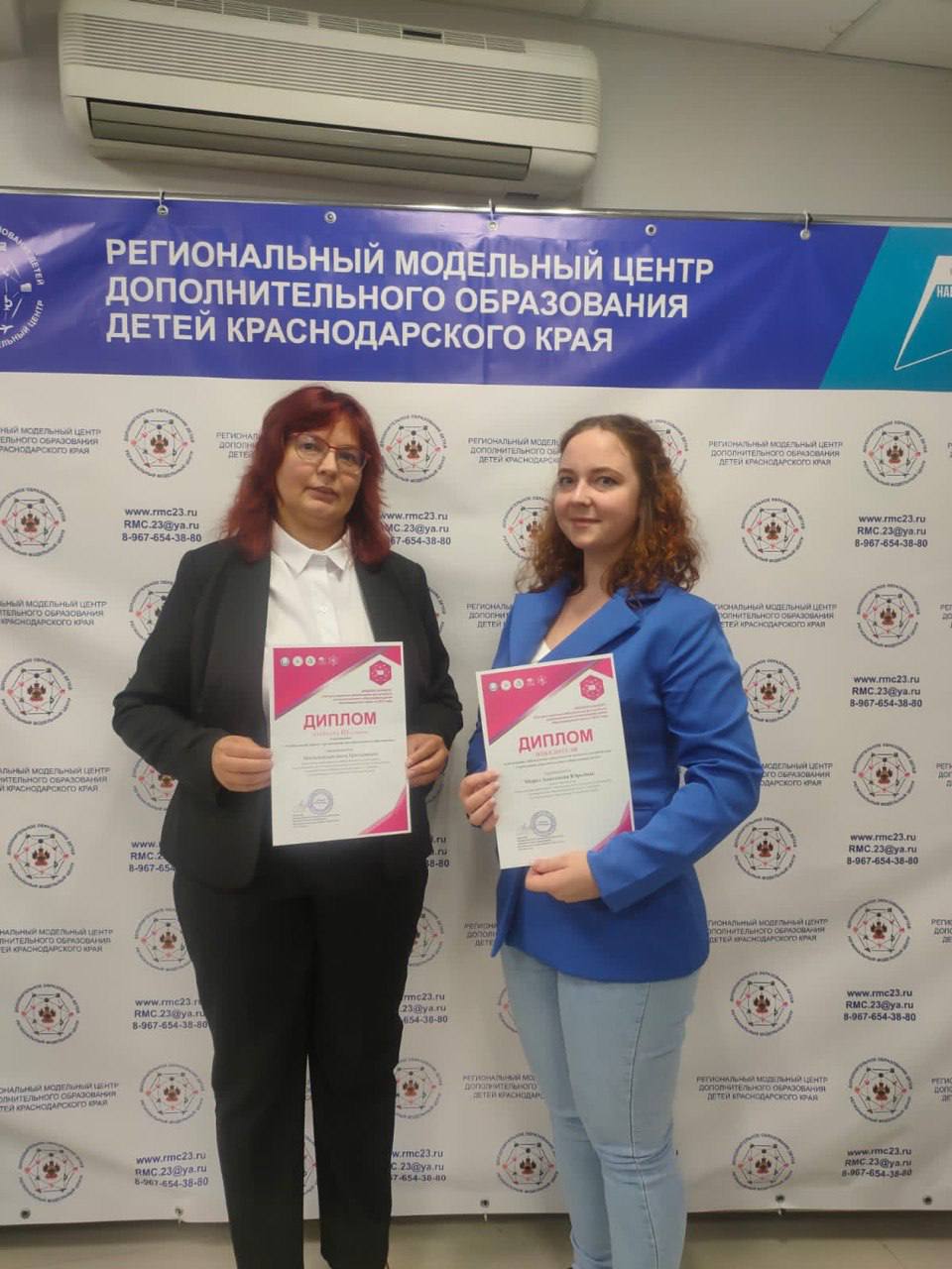Депутат Госдумы Иван Демченко поздравил педагогов из Темрюкского района