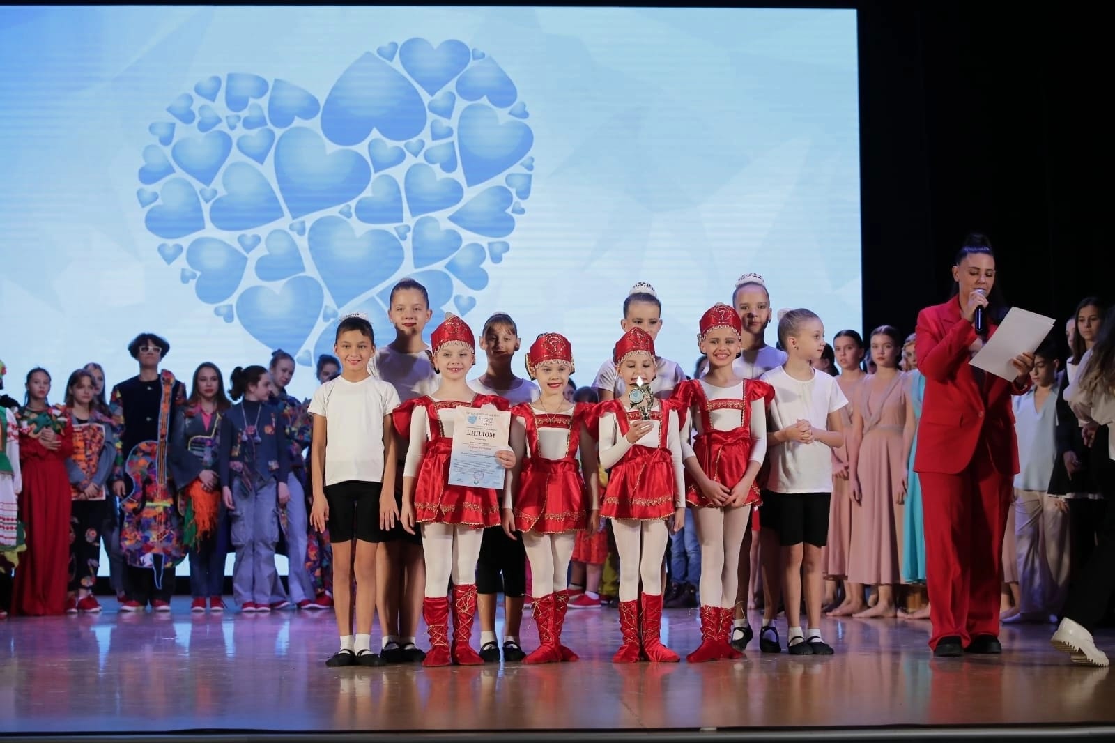 Цирковой коллектив «Надежда»  Дома детского творчества  принял участие во Всероссийском конкурсе «Хрустальное сердце мира».