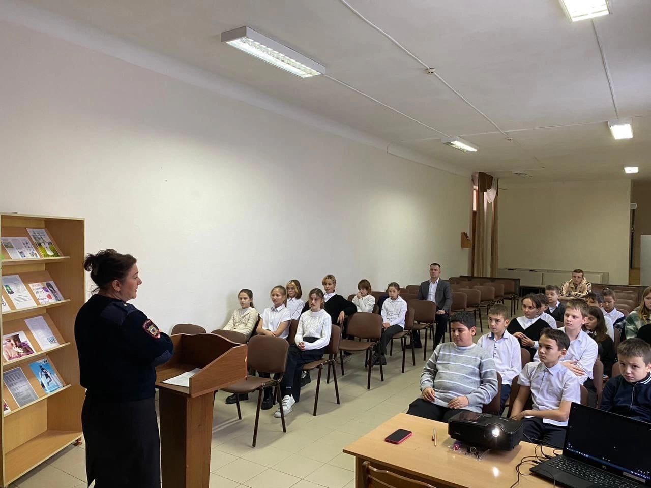 В Абинске полицейские проводят межведомственные мероприятия антинаркотической направленности