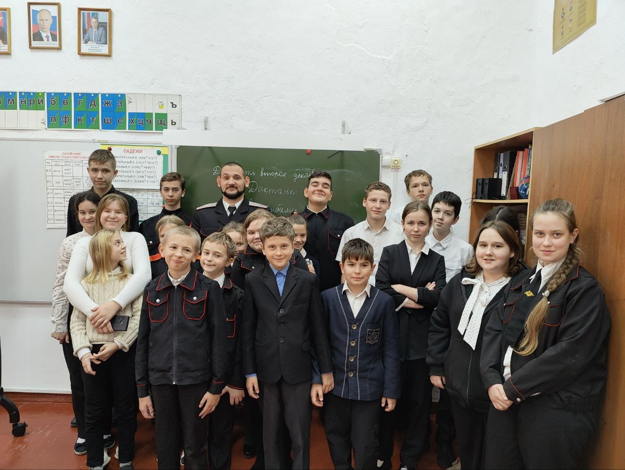 Руководитель Союза казачьей молодежи Кубани встретился с казачатами школы№39