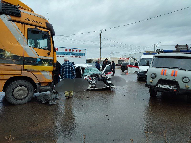 Два человека погибли в ДТП в Абинске