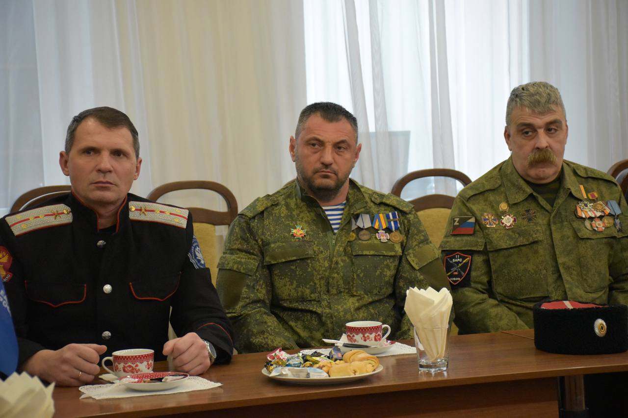 Встреча с участниками СВО и казаками прошла в преддверии Дня защитника Отечества