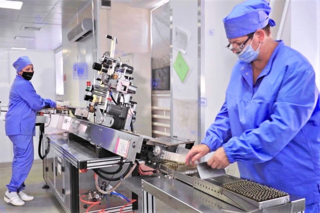 Сотрудники «Армавирской биофабрики» работают над улучшением процесса производства лекарственных препаратов