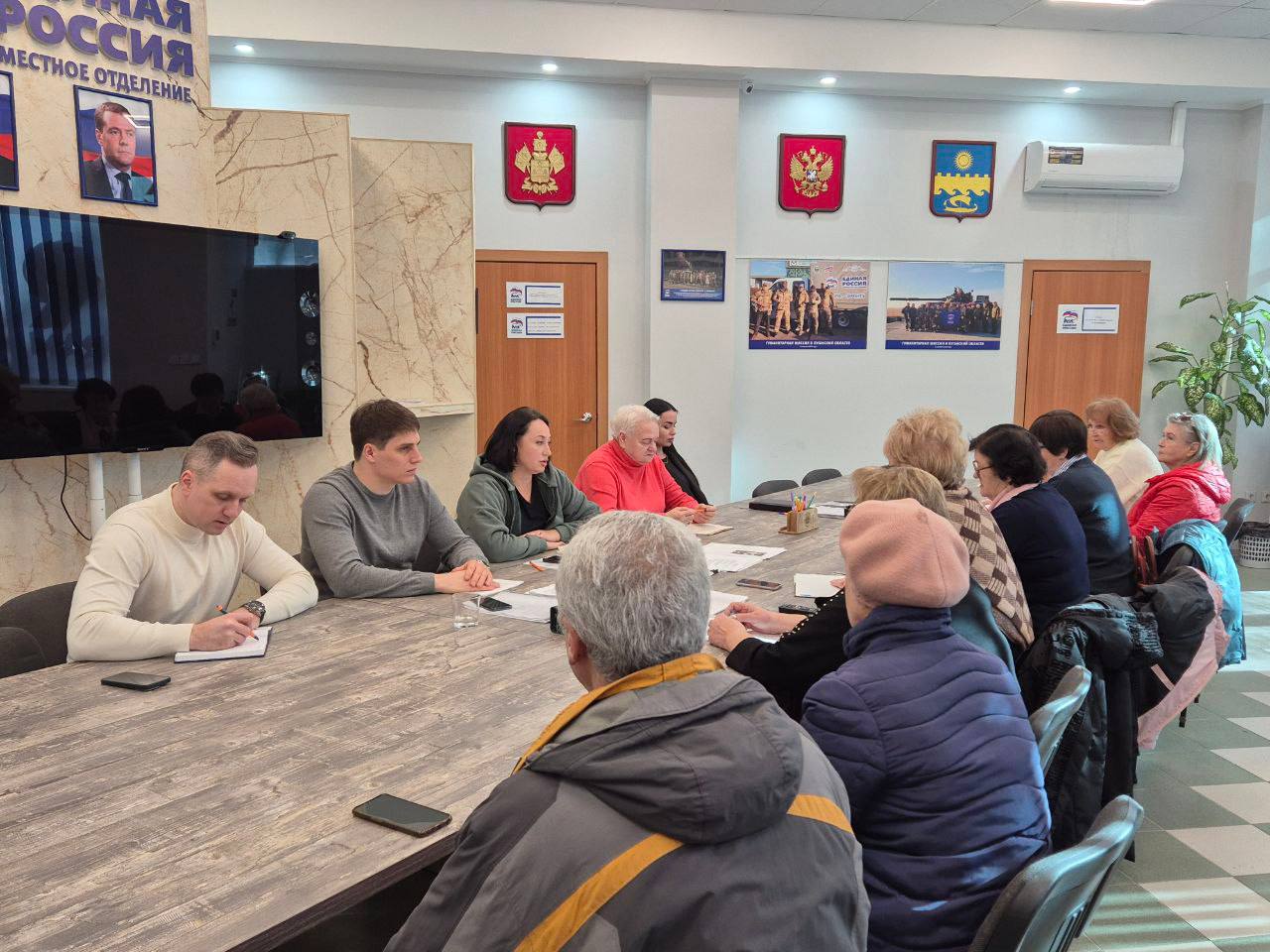Иван Демченко обсудил с жителями Анапы вопросы благоустройства