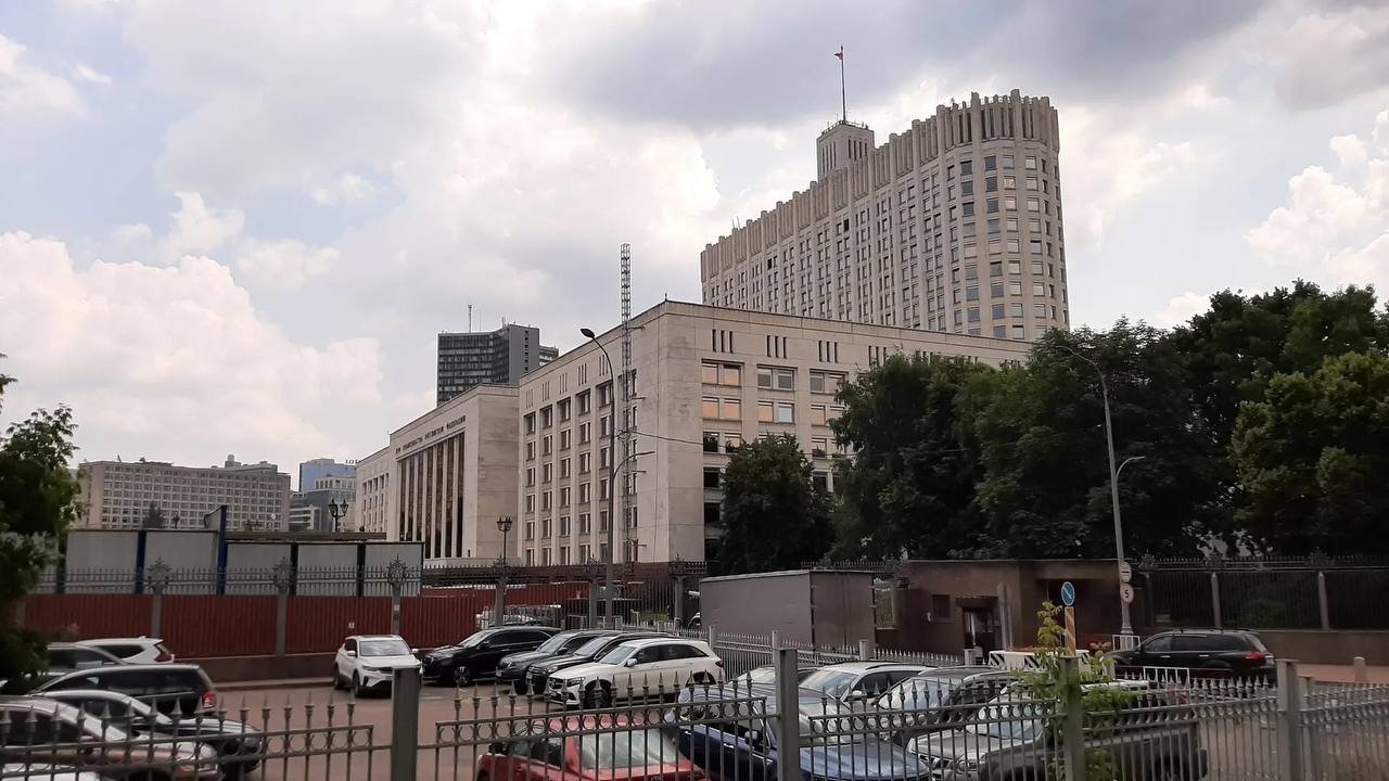 В Общественной палате России предложили вписывать внуков в паспорта бабушек и дедушек