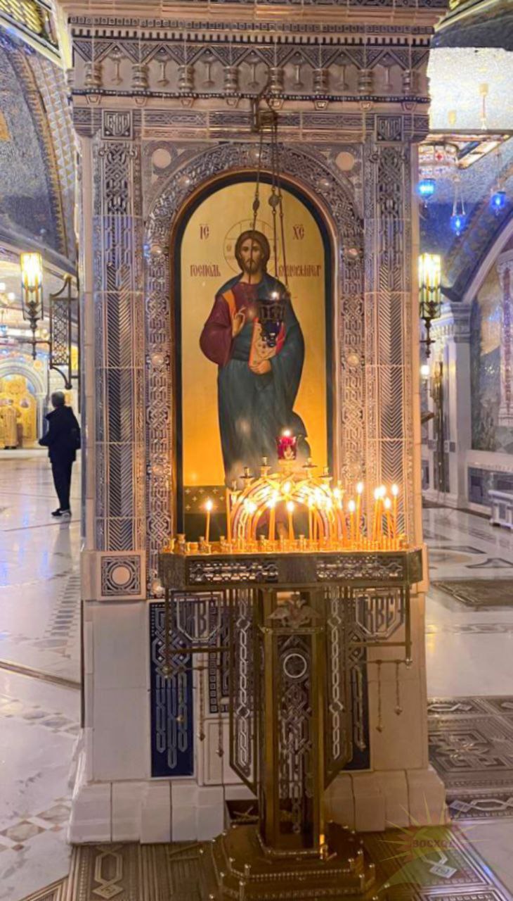 Расписание праздничных богослужений в храмах Абинского района в день Рождества Христова