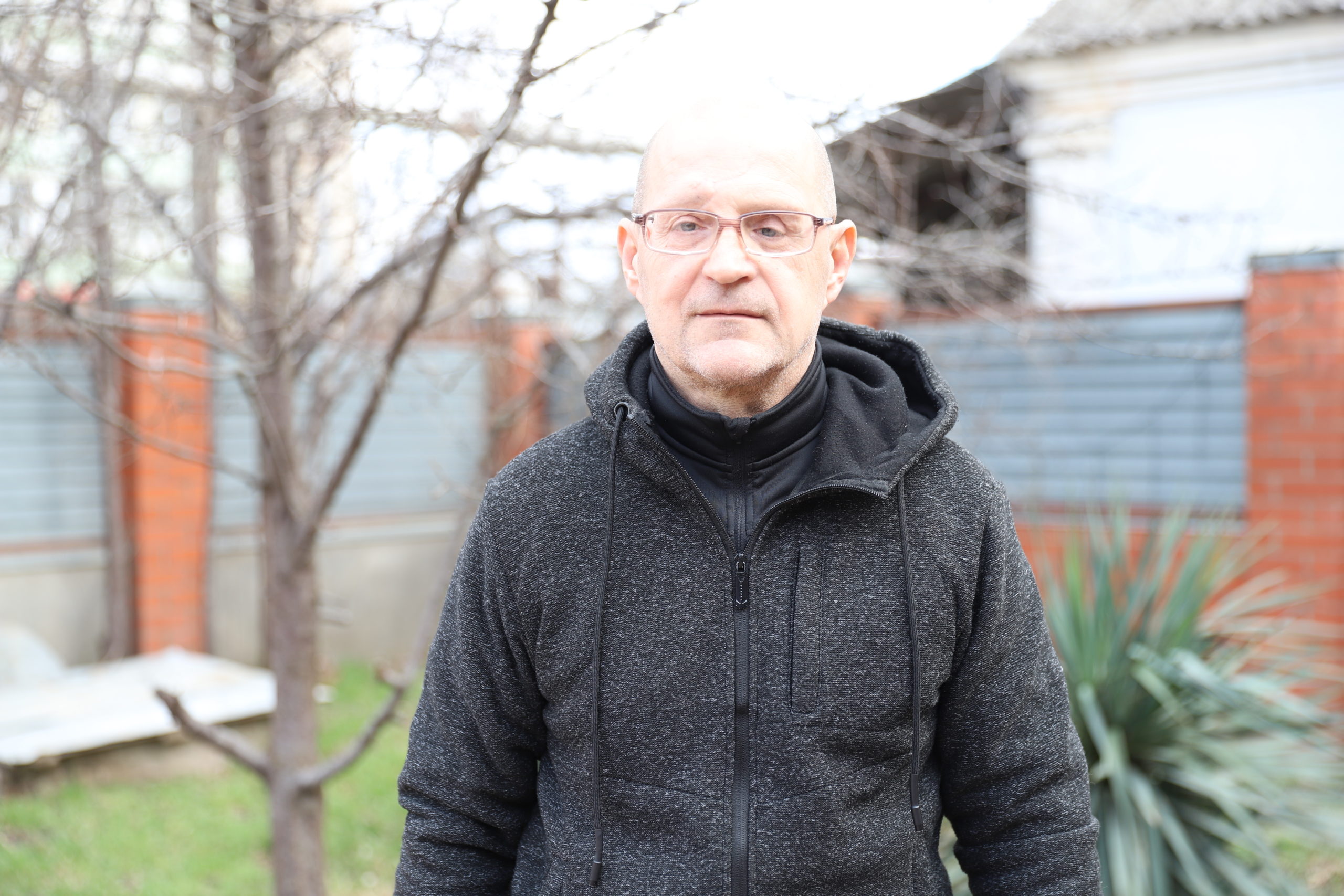 Родина – понятие священное… Им и нужно жить!