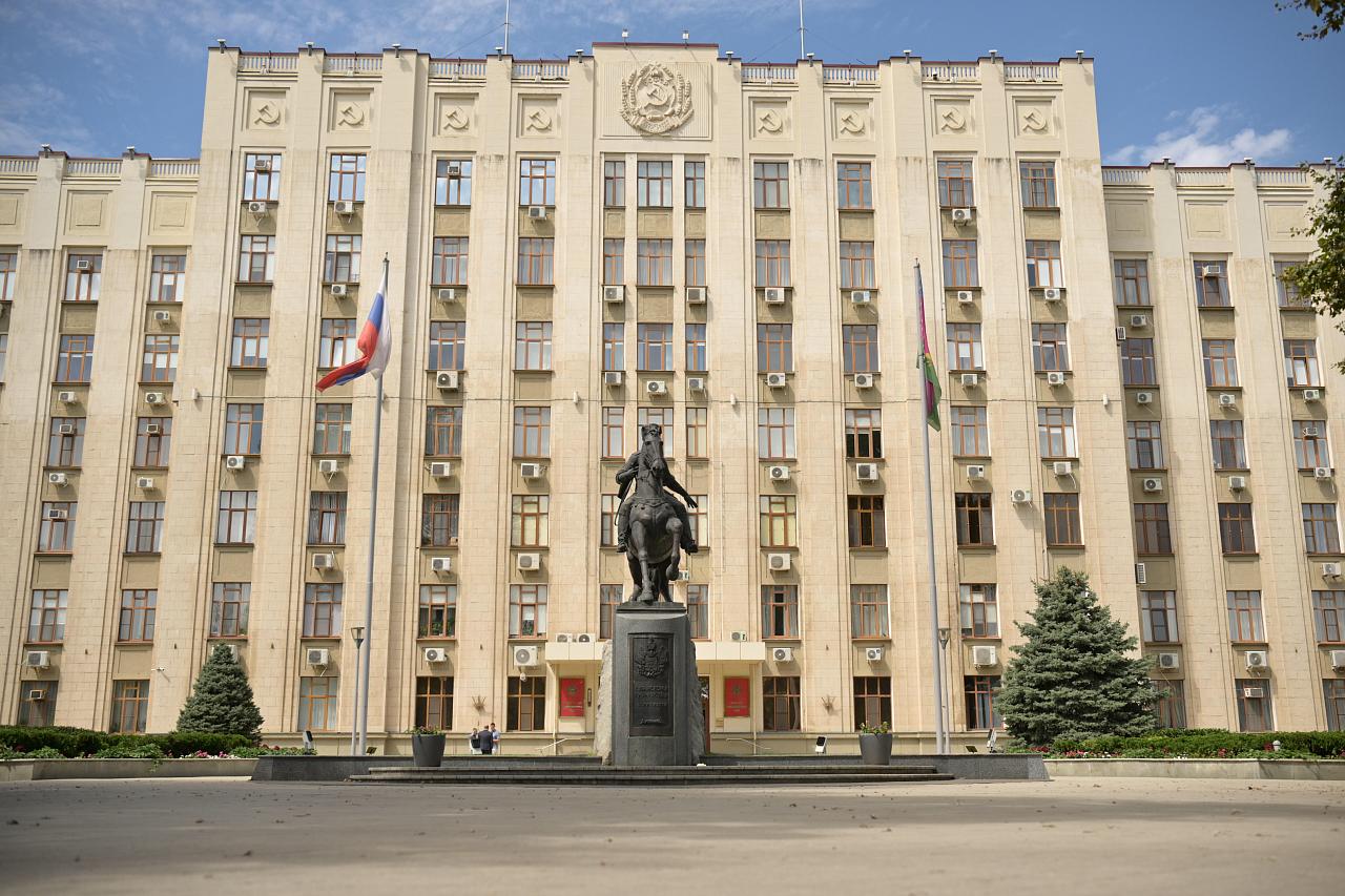 Объем кредитования экономики и жителей Кубани достиг практически 2,1 трлн рублей